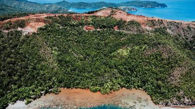 Sedimentation caused by nickel mining activities of PT Kawei Sejahtera Mining on Kawe Island, West Waigeo District, Raja Ampat, West Papua, February 26, 2025. Dok. Greenpeace