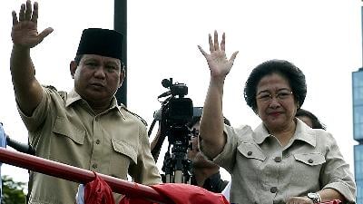 Prabowo Subianto and Megawati Soekarnoputri, June 30, 2009. Tempo/Imam Sukamto