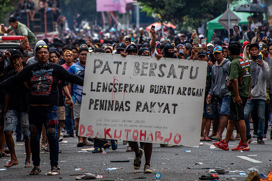 Demo Pati Menginspirasi Daerah Lain Menolak Kenaikan Tarif Pajak | tempo.co