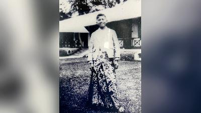 A young Abdul Haris Nasution while attending the Hollandsch Inlandsche Kweekschool (HIK) in Bukit Tinggi, West Sumatra. Family Document/Reproduction/Tempo/Andi Adam Faturahman