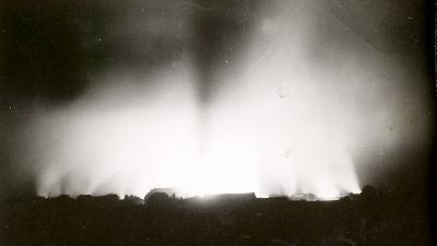 A massive fire at an ammunition depot in Dayeuhkolot, South Bandung, during the Bandung Lautan Api event, March 24, 1946. Nimh.nl
