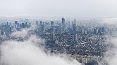 A scene of a densely populated area and skyscrapers in Jakarta. Antara/Akbar Nugroho Gumay.