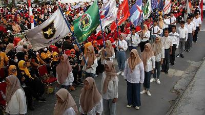 Flags of political parties participating in the election during the opening of the 2024 Election Parade in Makassar, South Sulawesi, July 20, 2023. Antara/Arnas Padda