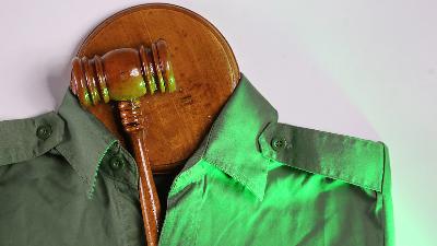 Illustration rejecting militarism through a formal judicial review of the TNI Law. Tempo/Jati Mahatmaji