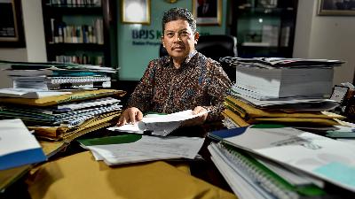BPJS Kesehatan CEO Ali Ghufron Mukti at the agency’s headquarters, Jakarta, February 10, 2026. Tempo/Tony Hartawan
