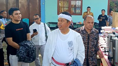 West Java Governor Dedi Mulyadi before picking up 12 victims of human trafficking from West Java in Maumere, East Nusa Tenggara, February 23, 2026. Antara/HO-Joni.