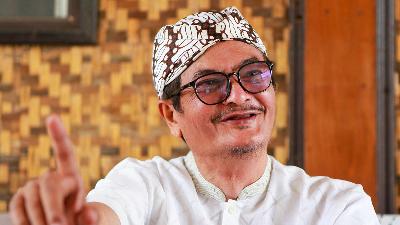 Founder of the Pesantren Luhur al Wasilah Foundation, Thonthowi Djauhari Musaddad, during an interview with Tempo at SMPIT Wasilah Intelegensia, Garut, West Java, March 6, 2026. Tempo/Ilham Balindra