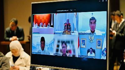 Several ministers attending the Press Conference on Government Policies in Response to Global Geopolitical Conditions, held virtually from Seoul, South Korea, March 31, 2026. ekon.go.id