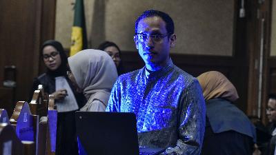 Former Minister of Education, Culture, Research, and Technology Nadiem Makarim on the sidelines of a follow-up hearing at the Jakarta Corruption Court, April 6, 2026. Tempo/Imam Sukamto