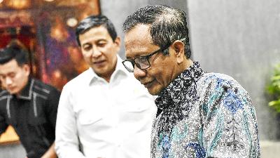 Mahfud MD, a member of the National Police Reform Acceleration Commission, speaks to journalists in Jakarta, May 6, 2026. Tempo/Imam Sukamto