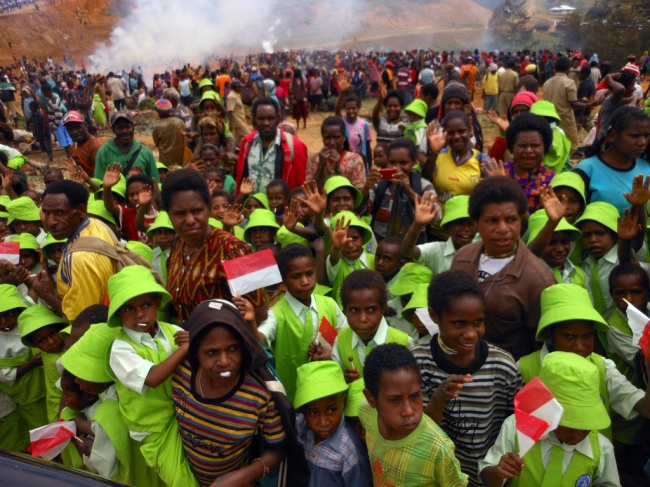 Memburu Guru Baru Di Lanny Jaya Nasional Koran Tempo Co