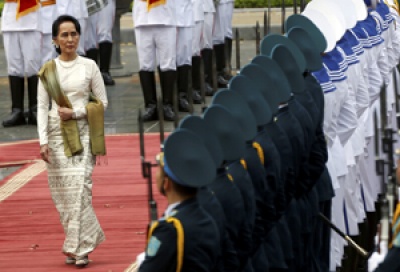 Suu Kyi Masih Sulit Kendalikan Militer
