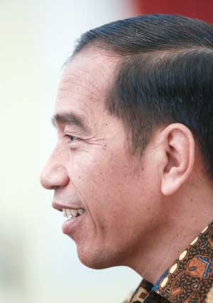 Presiden Republik Indonesia Joko Widodo: Menyelesaikan Pekerjaan Juga Kampanye