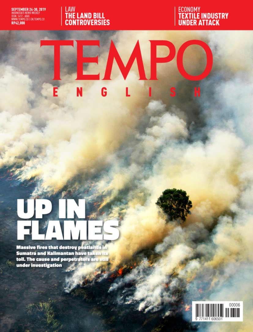Cover Magz Tempo - Edisi 30-09-2019 - Up in Flames
