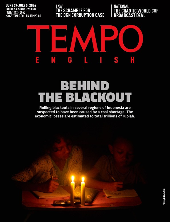 Cover Magz Tempo - TE2647 - Behind the Blackout